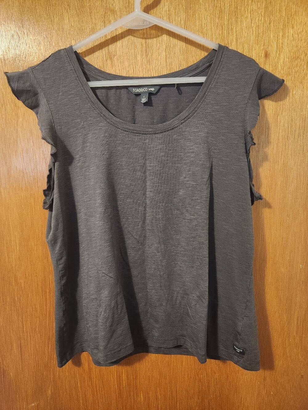 Rufflita Tee by Toad &Co